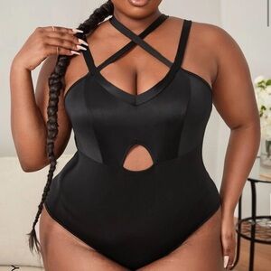 SEXY PLUS CUT OUT CRISS CROSS CAMI BODYSUIT SIZE 22(5xl)